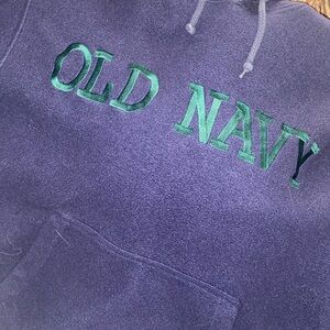 Vintage Old Navy long sleeve polyester warm throw over.